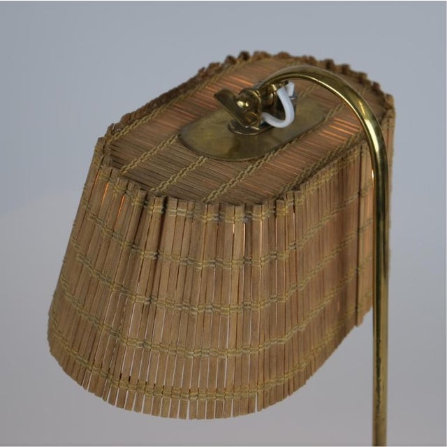 Mid-Century Modern Rare Paavo Tynell 'S' Table Lamp 9202 in Full Brass & Rattan Shade For Sale - Image 3 of 7