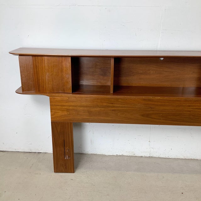 United Furniture Corporation Mid-Century Modern Walnut Storage Headboard For Sale - Image 4 of 12