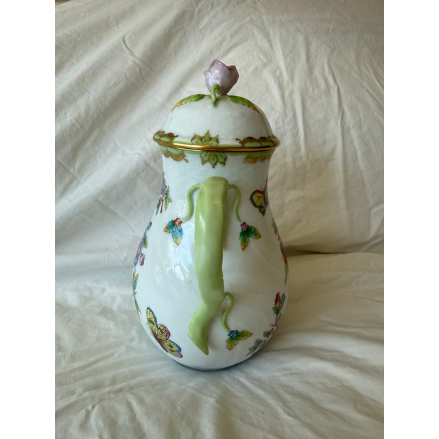 Mid-Century Modern Mid-20th Century Herend Hungary "Queen Victoria" Hand-Painted Porcelain Tea Service With Serving Tray - 18 pcs For Sale - Image 3 of 12