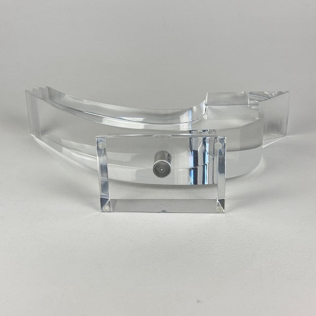 1970s Vintage Mid-Century Modern Large Lucite Bird Sculpture For Sale - Image 11 of 11