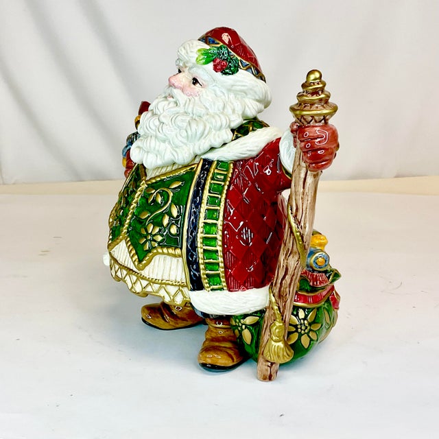 Fitz and Floyd 1980s Vintage Majolica Hollywood Regency Americana Fitz & Floyd Christmas Santa Tea Pot. For Sale - Image 4 of 10