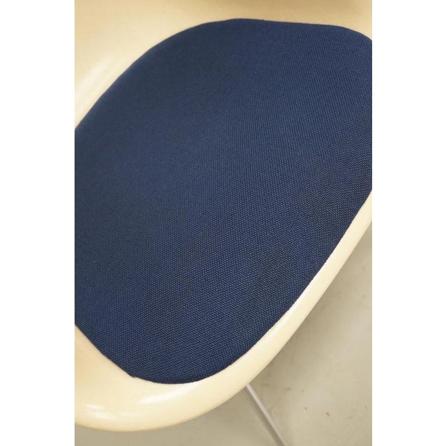 Vintage Parchment Fiberglass Dax Armhairs by Charles & Ray Eames, Set of 3 For Sale - Image 3 of 18