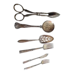 1950s Assorted Silver Plated Patina 6 Piece Flatware Set