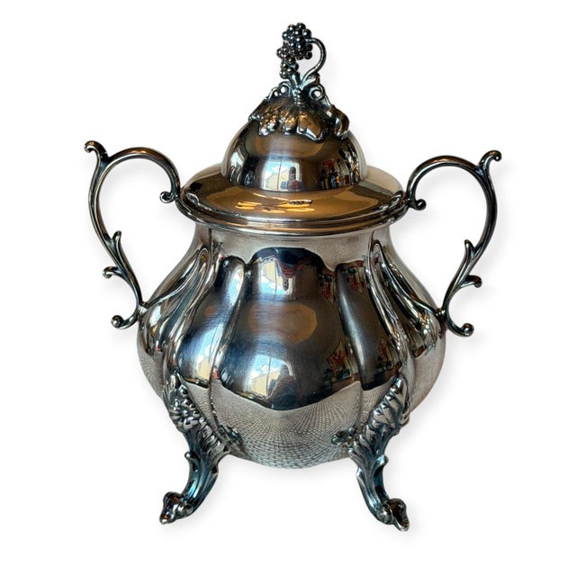 Early 20th Century Reed & Barton Winthrop Tea Set Silver Plate 3 Pieces For Sale - Image 6 of 13