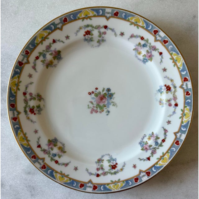 Traditional Vintage Meito China Hand Painted Floral Dinner Plates - Set of 6 For Sale - Image 3 of 12
