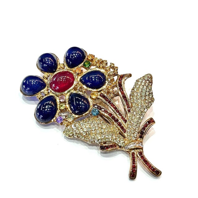 Blue Bochic "Orient" Vintage Sapphire, Ruby & Multi Gem Brooch - 18K Gold & Silver For Sale - Image 8 of 18