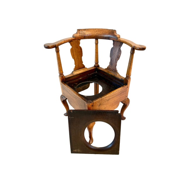 American Queen Ann Style Walnut Corner Commode Chair, Circa 1740 For Sale - Image 12 of 13