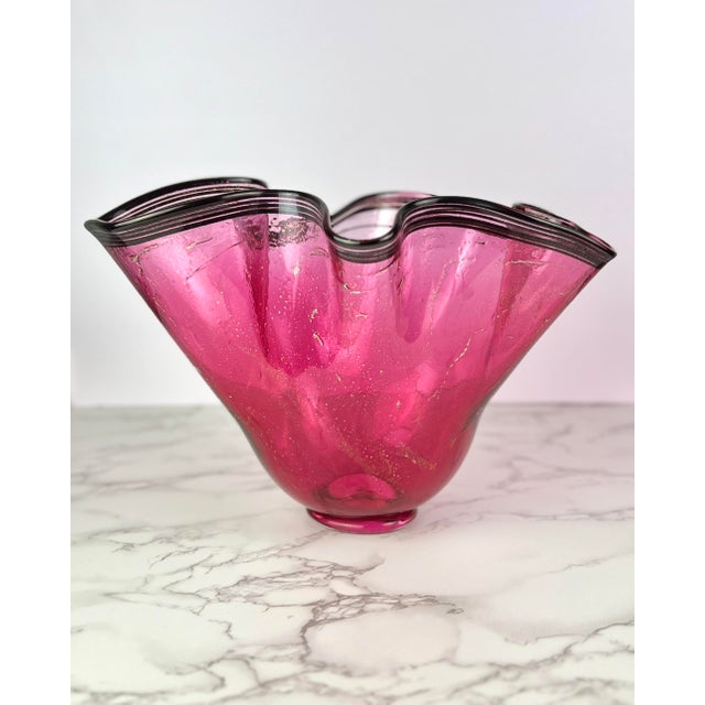Magenta Large 12" Signed Paul Bendzunas Magenta & Gold Fleck Hand-Blown Art Glass Handkerchief Bowl For Sale - Image 8 of 12