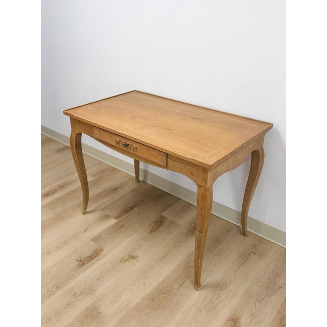 Vintage Desk Henredon Louis XV Style French Provincial Cabriole Leg Writing Wooden For Sale - Image 11 of 15
