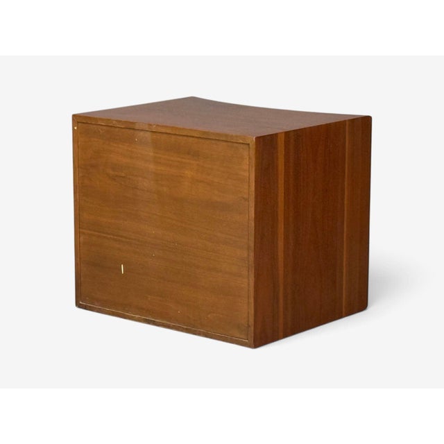 Paul Frankl, John Stuart, Concave Nightstands, Walnut, Brass, Usa, 1950s For Sale - Image 16 of 16