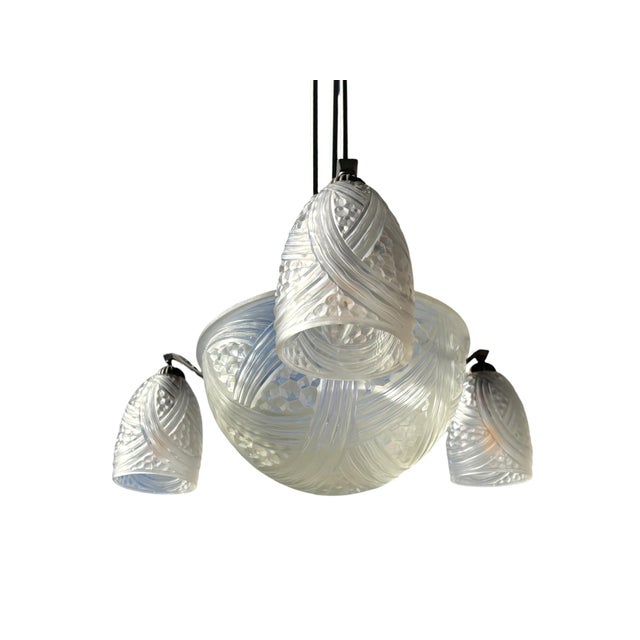 Verreries des Hanots Early 20th Century French Art Deco Pendant Chandelier Signed by Hanots For Sale - Image 4 of 10