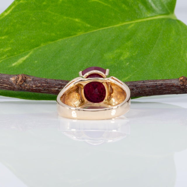 Red 5.8Ct Madagascar Ruby Estate Ring in Solid 14k Gold – Oval, 11x9mm, Size 6.75 For Sale - Image 8 of 9