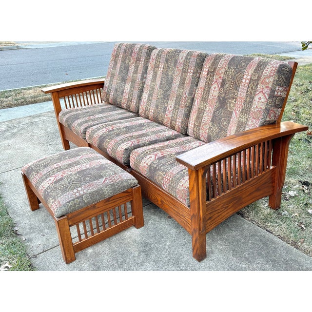 Late 20th Century Arts and Crafts Mission Style Oak Sofa With Ottoman For Sale - Image 12 of 15