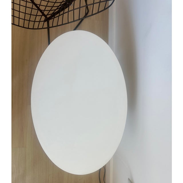 White Eero Saarinen Tulip Side / Coffee Table Oval Knoll Mid Century Modern For Sale - Image 8 of 9