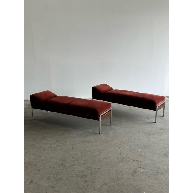 Red 1970s Daybed in Mohair For Sale - Image 8 of 12