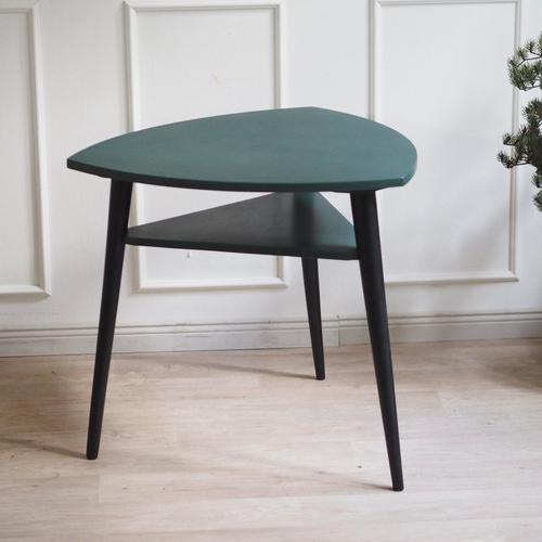 Exceptional vintage side table in mid-century design with triangular shape and shelf. The green tabletop in a matte finish...