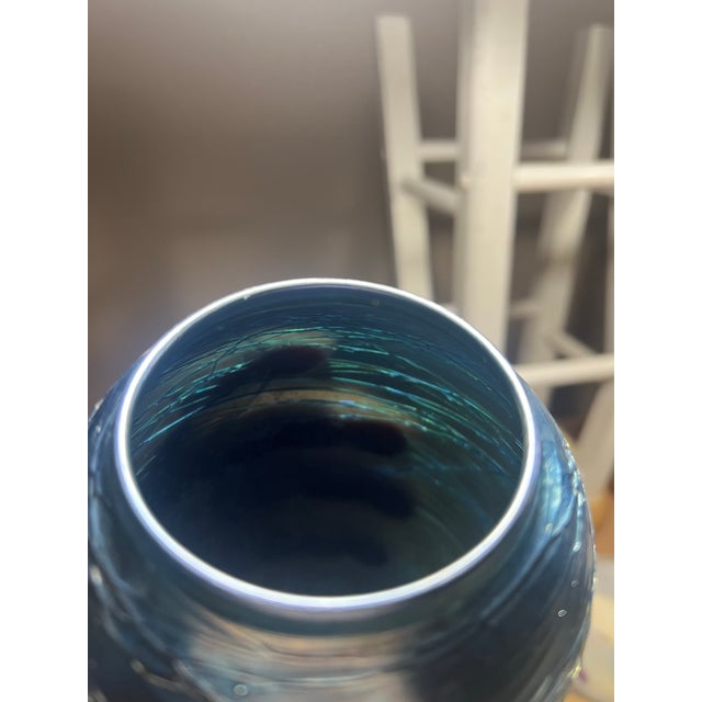 1920s Durand Blue Iridescent Threaded Art Glass Vase Signed Aurene C1920s For Sale - Image 5 of 8