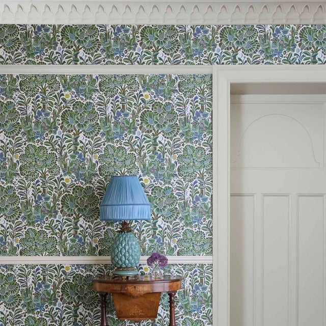 English House Of Hackney Moon Garden Wallpaper - Verde For Sale - Image 3 of 8