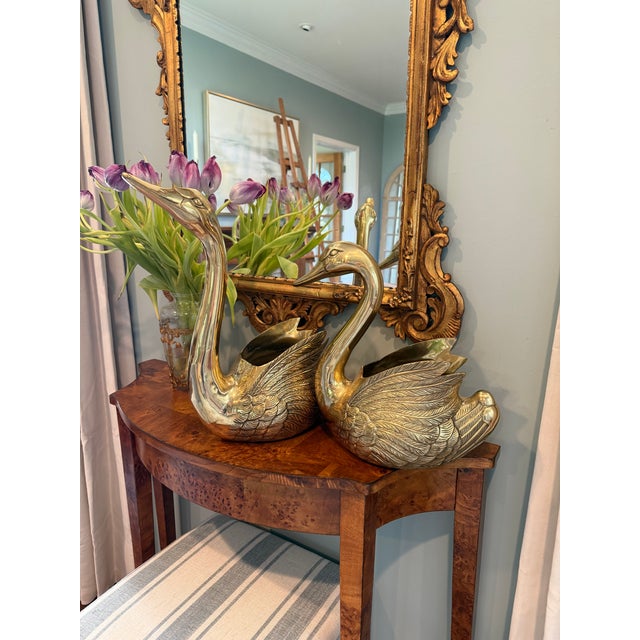 Hollywood Regency Antique Brass Swan Planter Pair — Large & Small — Figural Brass Vessels — Hollywood Regency — Decorative Objects — 17.5 Inches For Sale - Image 3 of 3