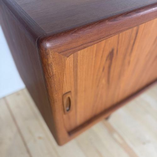 Vintage Danish Teak Sideboard from H.P. Hansen For Sale - Image 5 of 11