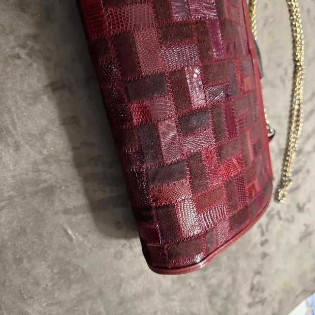 1960s Red Leather and Brass Shoulder-Bag by Niki Milano For Sale - Image 4 of 13