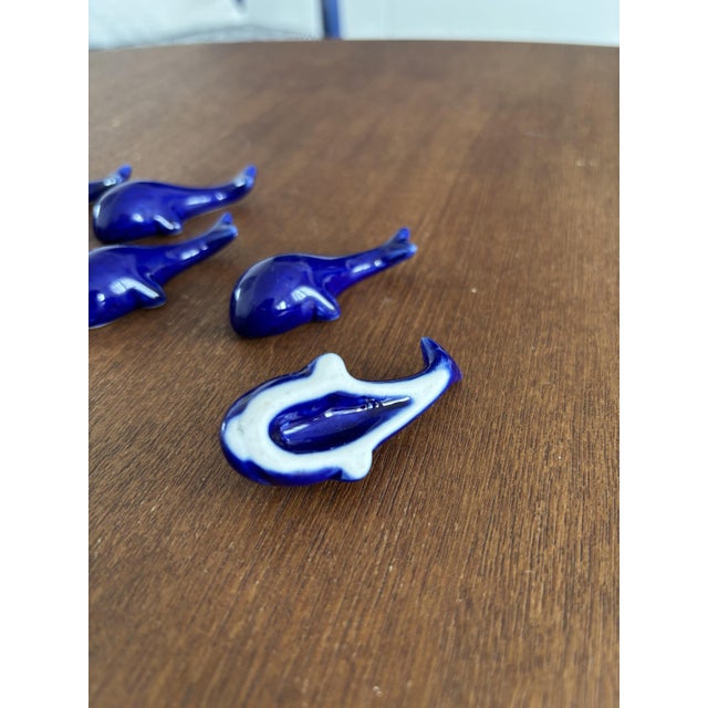 Bring a touch of elegance and refinement to your table with this set of 6 blue ceramic knife holders. In the shape of a...