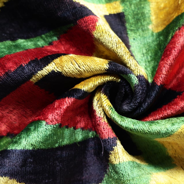 Onyx Hand-Knotted Silk Velvet Ikat Pillow - 16x16 Bold Bauhaus Multi For Sale - Image 8 of 8
