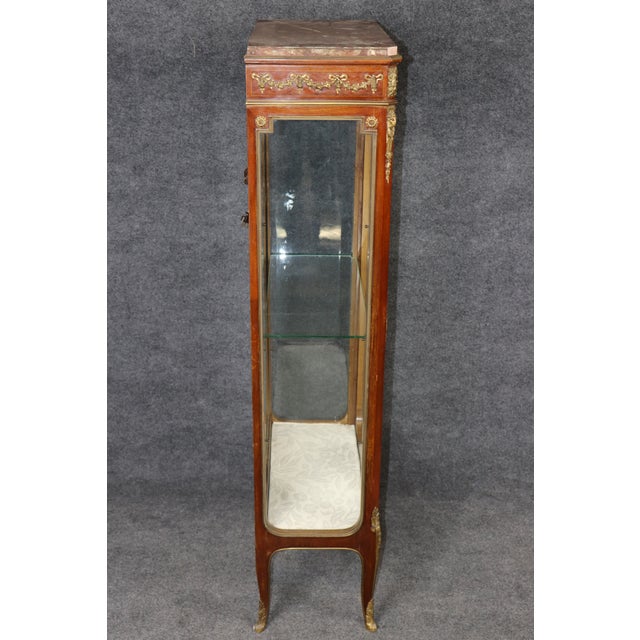 Wood Francois Linke French Louis XV Style Bronze Mounted Narrow Vitrine C. 1915 For Sale - Image 7 of 16