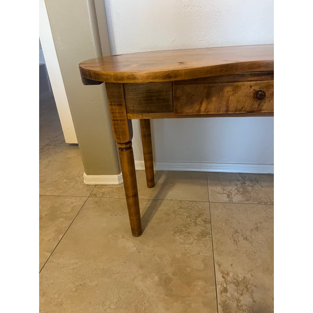 Great Wood Vintage Kidney-Shaped Accent Table For Sale In Phoenix - Image 6 of 12