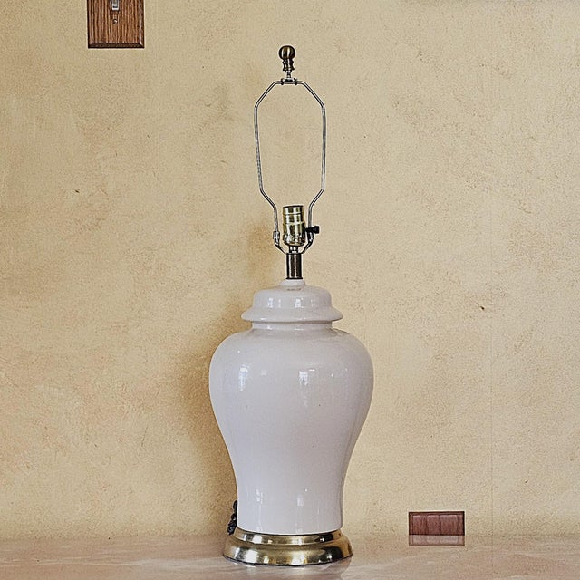 Vintage American Ivory Glazed Ceramic Table Lamp With Brass Base and Embossed Bell Shade For Sale In Washington DC - Image 6 of 18