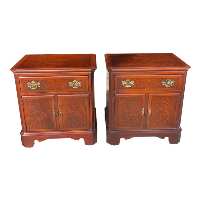 Drexel Chippendale Collection Cherry Flame Mahogany Nightstand Pair For Sale
