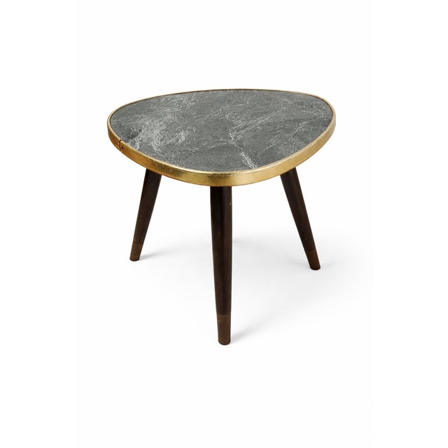 Mid-Century Modern Marble Top Flower Stand with Brass Rim and Tapered Wooden Legs, 1960s For Sale - Image 4 of 7