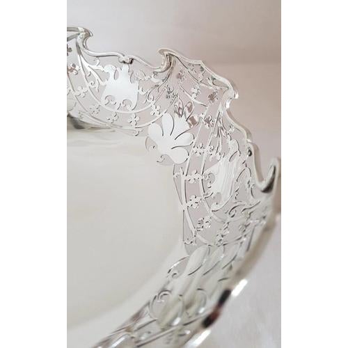 Vintage Sterling Silver Tazza Fruit Bowl from Harrison Brothers & Howson, 1926 For Sale - Image 10 of 18