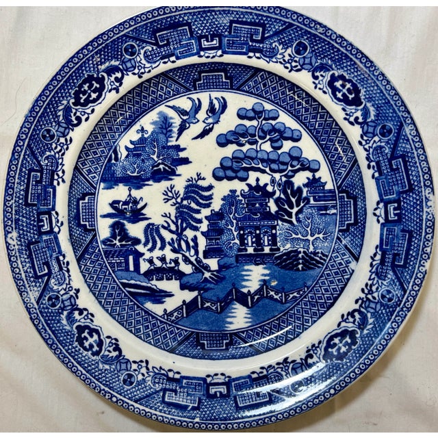Antique Set of 7 Blue Willow Luncheon Plates Made in England - Circa 1900 For Sale - Image 4 of 12