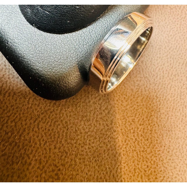 Metal 5.8 MM WIDE BEVELED EDGE Platinum Plain Wedding Band Ring 14.5 Grams, Estate For Sale - Image 7 of 18