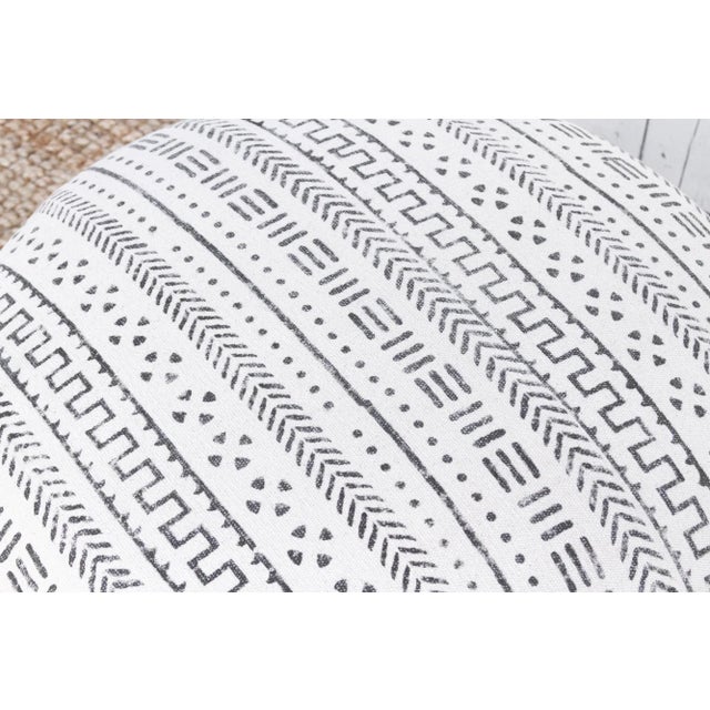 1990s White & Black Mudcloth Dhurrie Ottoman Stool For Sale - Image 5 of 7