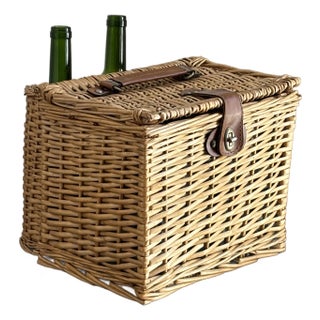 Mid-20th Century Wicker Picnic Basket For Sale