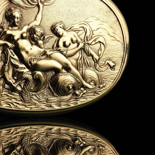Antique Georgian Silver Gilt Snuff Box with Scene of Venus, London, 1810s For Sale - Image 5 of 18