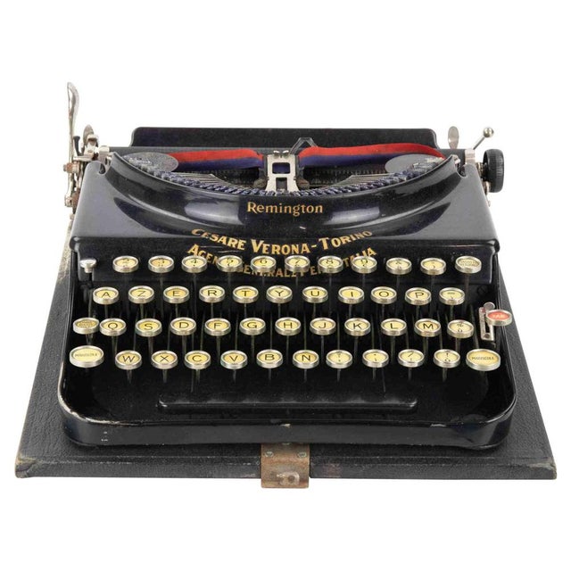 Portable Typewriter with Case from Remington, 1930s-40s For Sale - Image 10 of 10