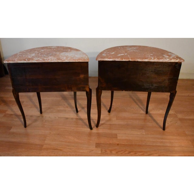 1890s Pair French Louis XV Walnut Satinwood Inlay & Marble Top Nightstands For Sale - Image 15 of 18
