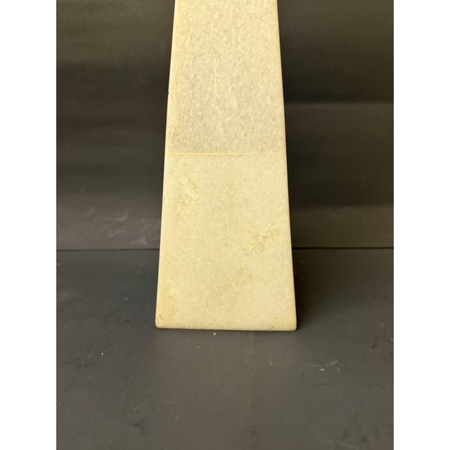 Stone Late 20th Century Minimalist White Marble Obelisk Sculpture – 18.5" For Sale - Image 7 of 10