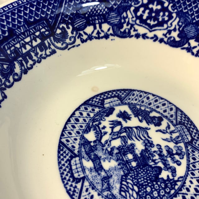 Chinoiserie 1950s Chinoiserie Blue Willow Bowls - Set of 4 For Sale - Image 3 of 4