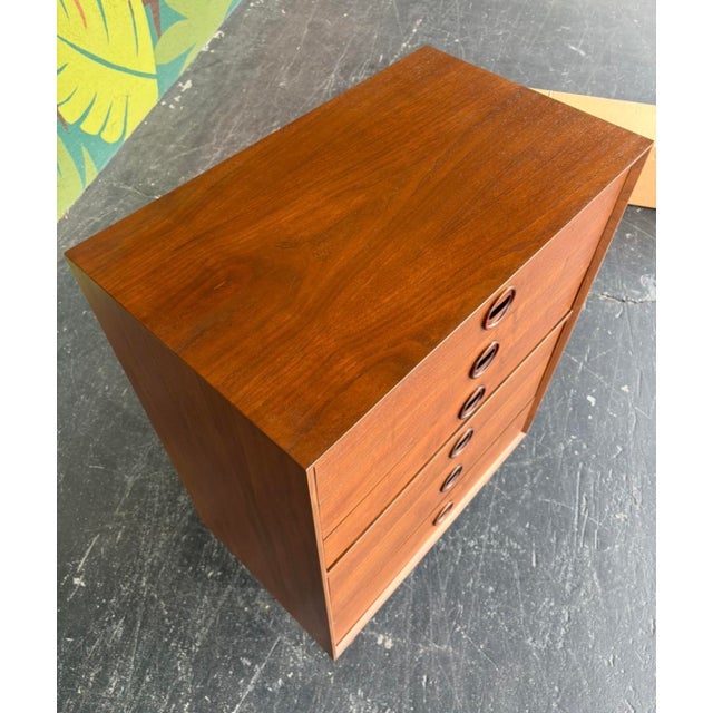 Brown Fully-Refinished Mid Century Jack Cartwright Founders Decorum Tallboy For Sale - Image 8 of 11