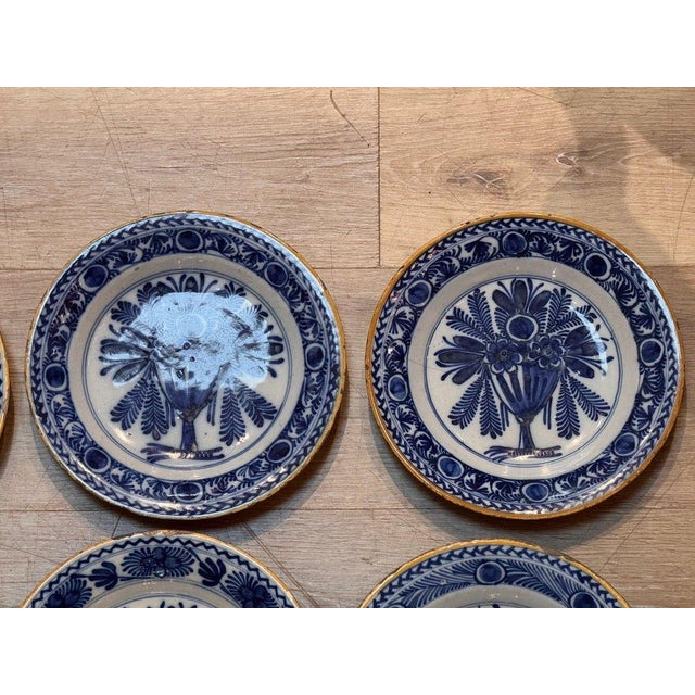 English Set of 12 Delft Tin-Glazed Blue and White Plates, 18th Century For Sale - Image 3 of 8