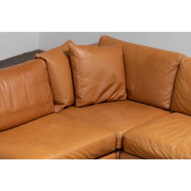 Mid-Century Modern Vintage Corner Sofa in Natuzzi Cognac Leather, Italy, 2004, Set of 5 For Sale - Image 3 of 16