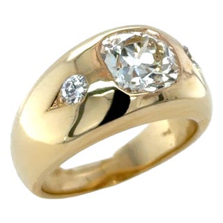 1940s Retro 2.44 Carat Three Stone Old European Cut Diamond Gypsy Set Ring, Size 7 For Sale