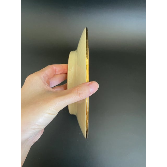 1970s 1973 Vincente Tiziano Italian Art Pottery Mother & Child Wall Plate For Sale - Image 5 of 10