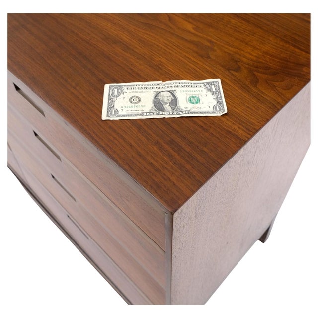 Mid Century Danish Modern Walnut 11 Drawers Dresser Credenza 2 Doors Compartment For Sale - Image 11 of 12