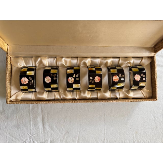Chinoiserie Vintage Mother of Pearl Inlay Black Lacquer Napkin Rings - Set of 6 For Sale - Image 3 of 5