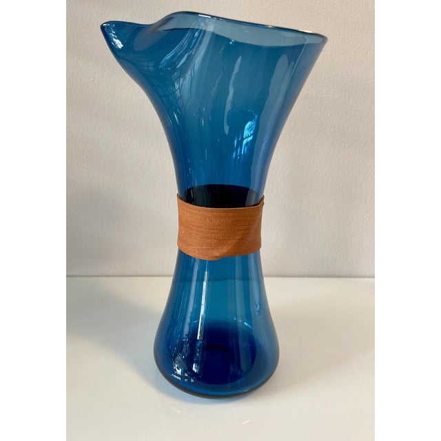 The rare carafe has been fitted with a new leather strap made of kangaroo leather. This piece is attributed to the...